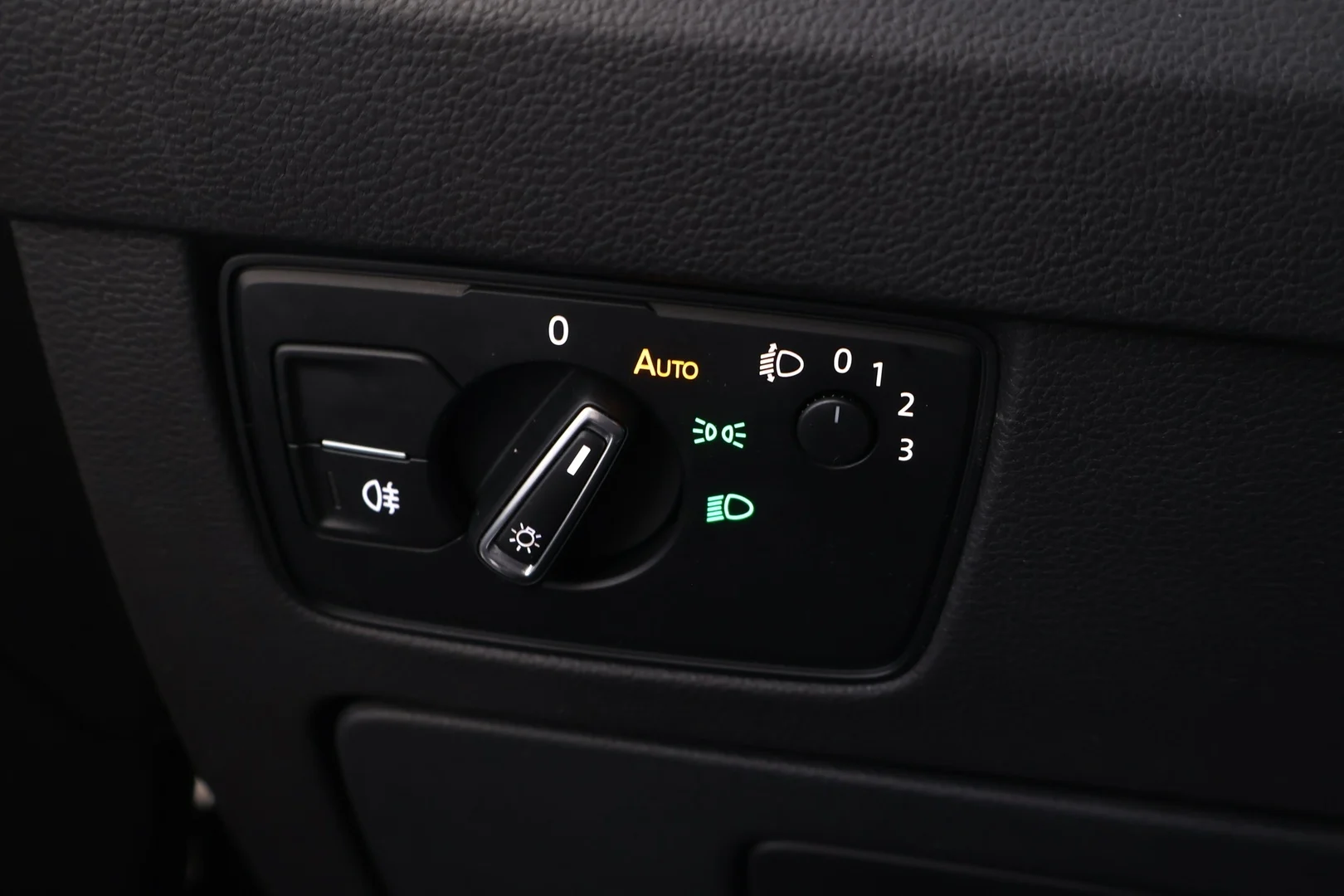 Car Image - 4qsQUqRWaJlPvGk8mvbOy5