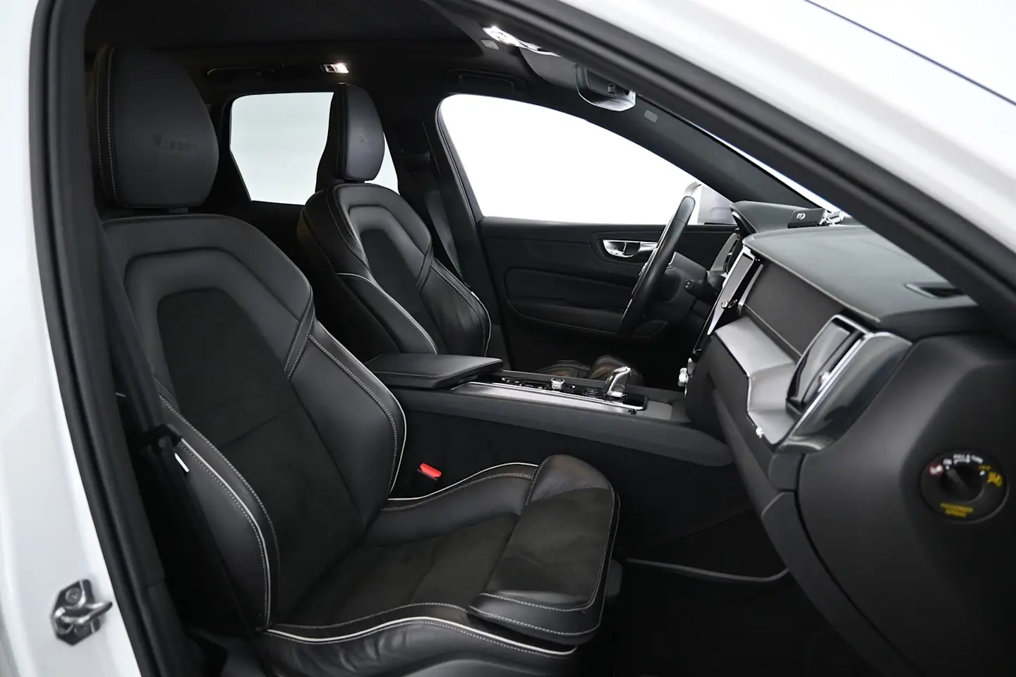 Car Image - 2q9NMRi5gxPsIvJGoZh38w