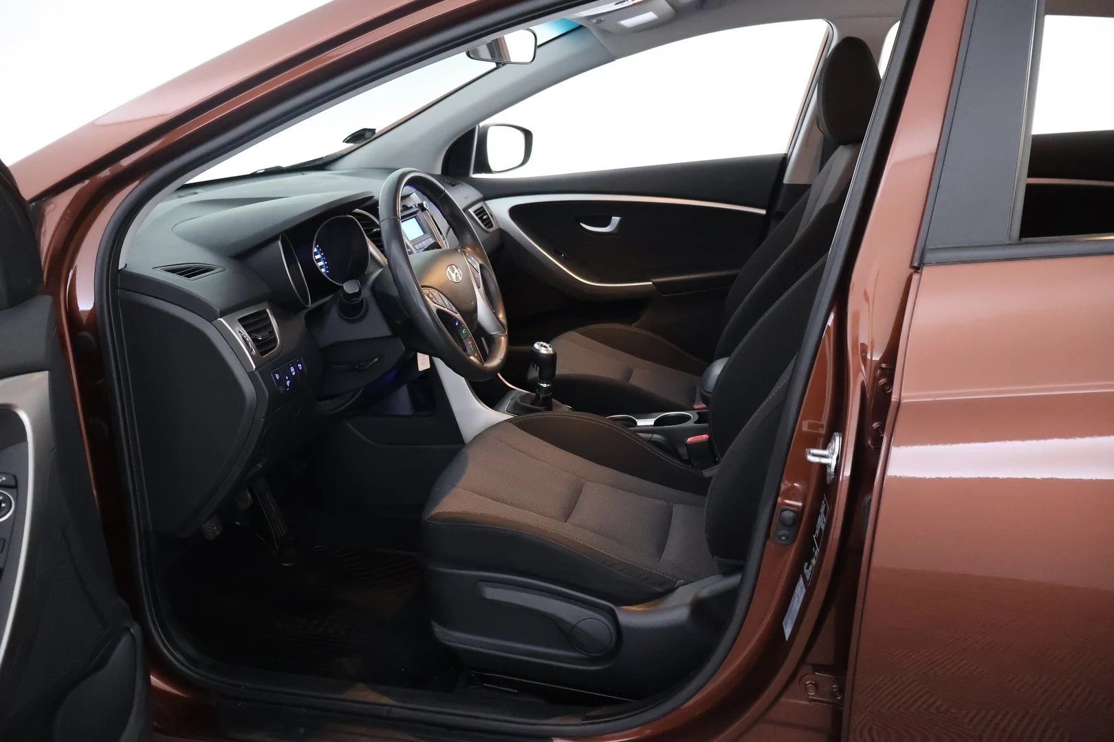 Car Image - 7nQP5HROD8PsPsxJnkqVbs