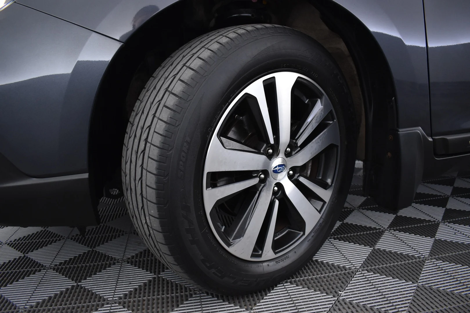 Car Image - 1wWS1I8yIendCBFw5ocR2u