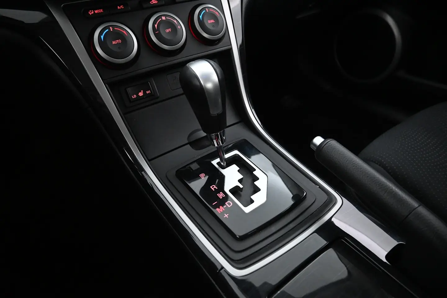 Car Image - 2fDMDo0DqeUfq2lViGBzrX