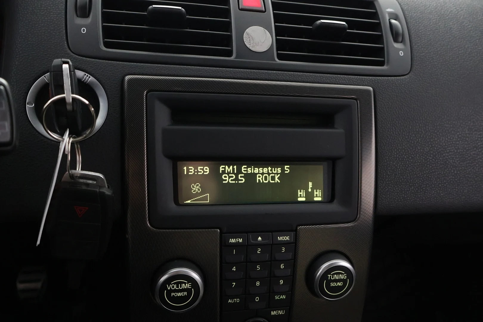 Car Image - 4njNFvgGB0f5997EOcOPRg