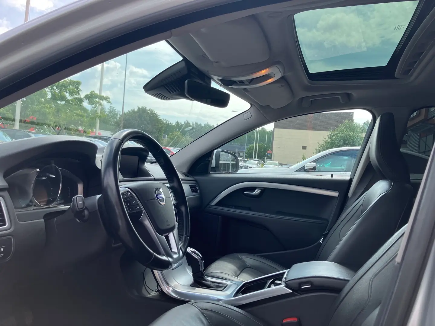Car Image - haZbiwxGZUC0fVCAdgh4X