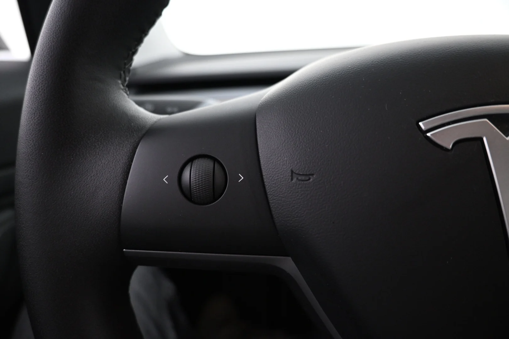 Car Image - 5KQESsmZeZ18bwz6Dy37Hc