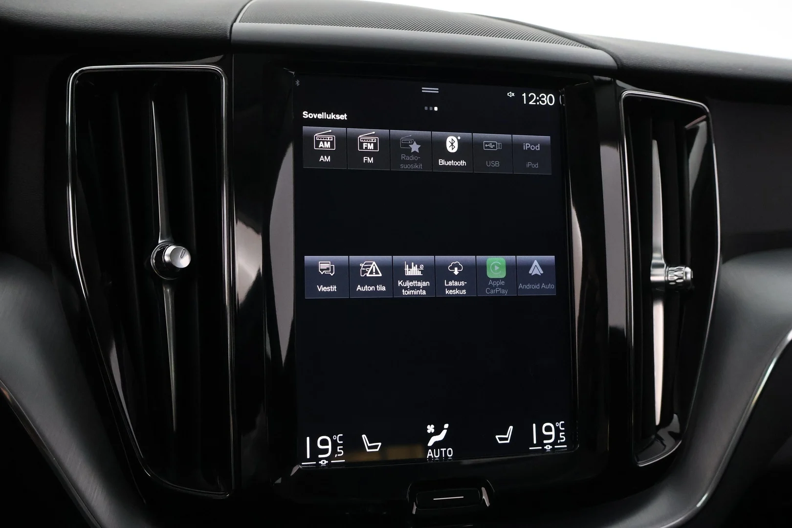 Car Image - 2xGwmoY44bnembLtY1G11a