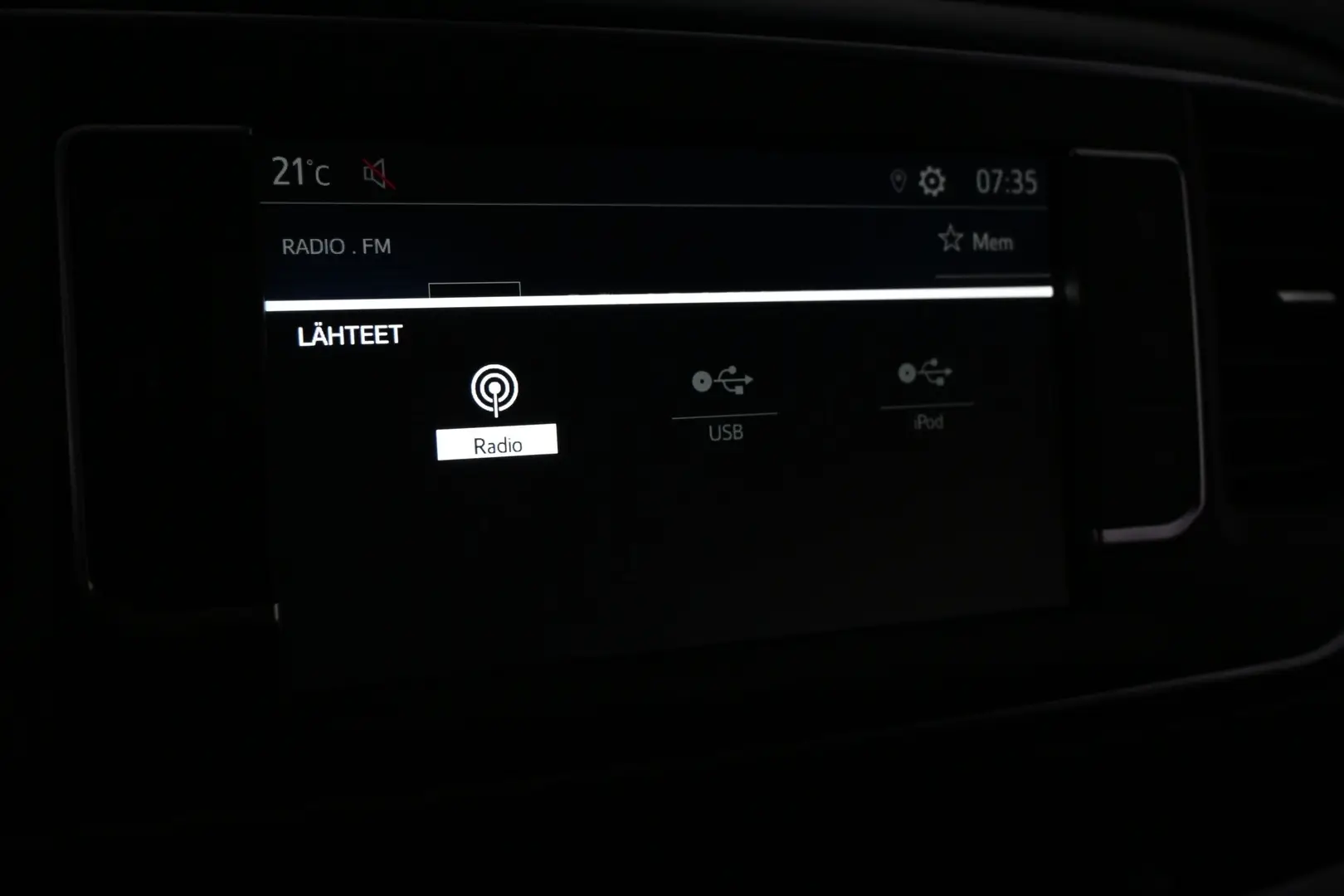 Car Image - 6AzqMn942vUC1t6ozhu42y
