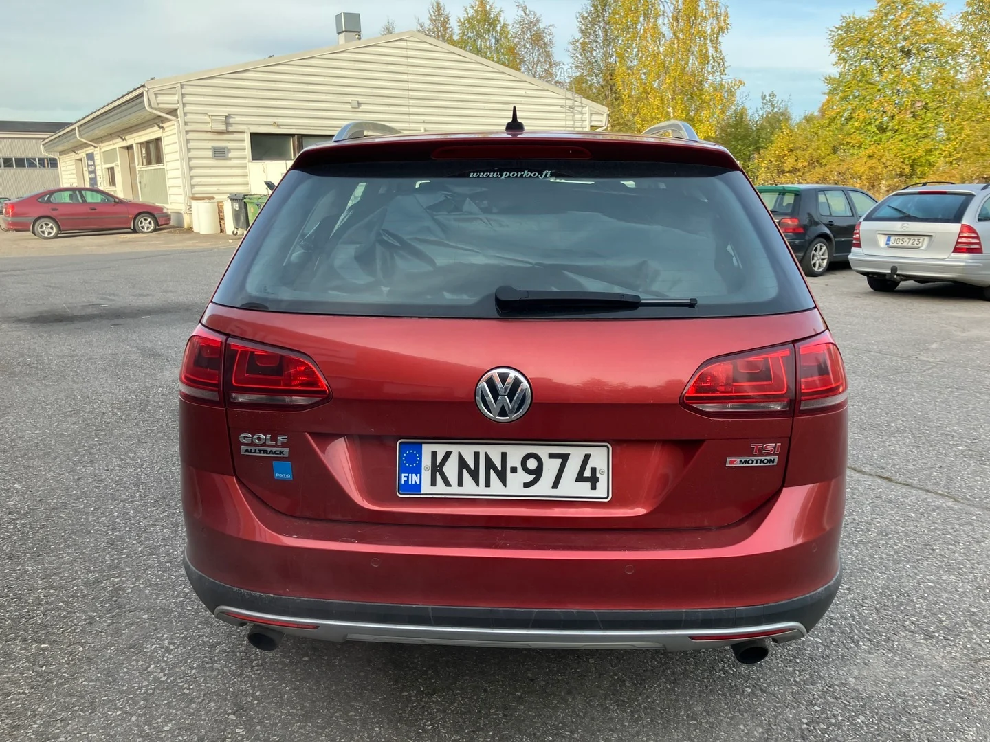 Car Image - JuJMIZVC8r48PzwjZKNXT