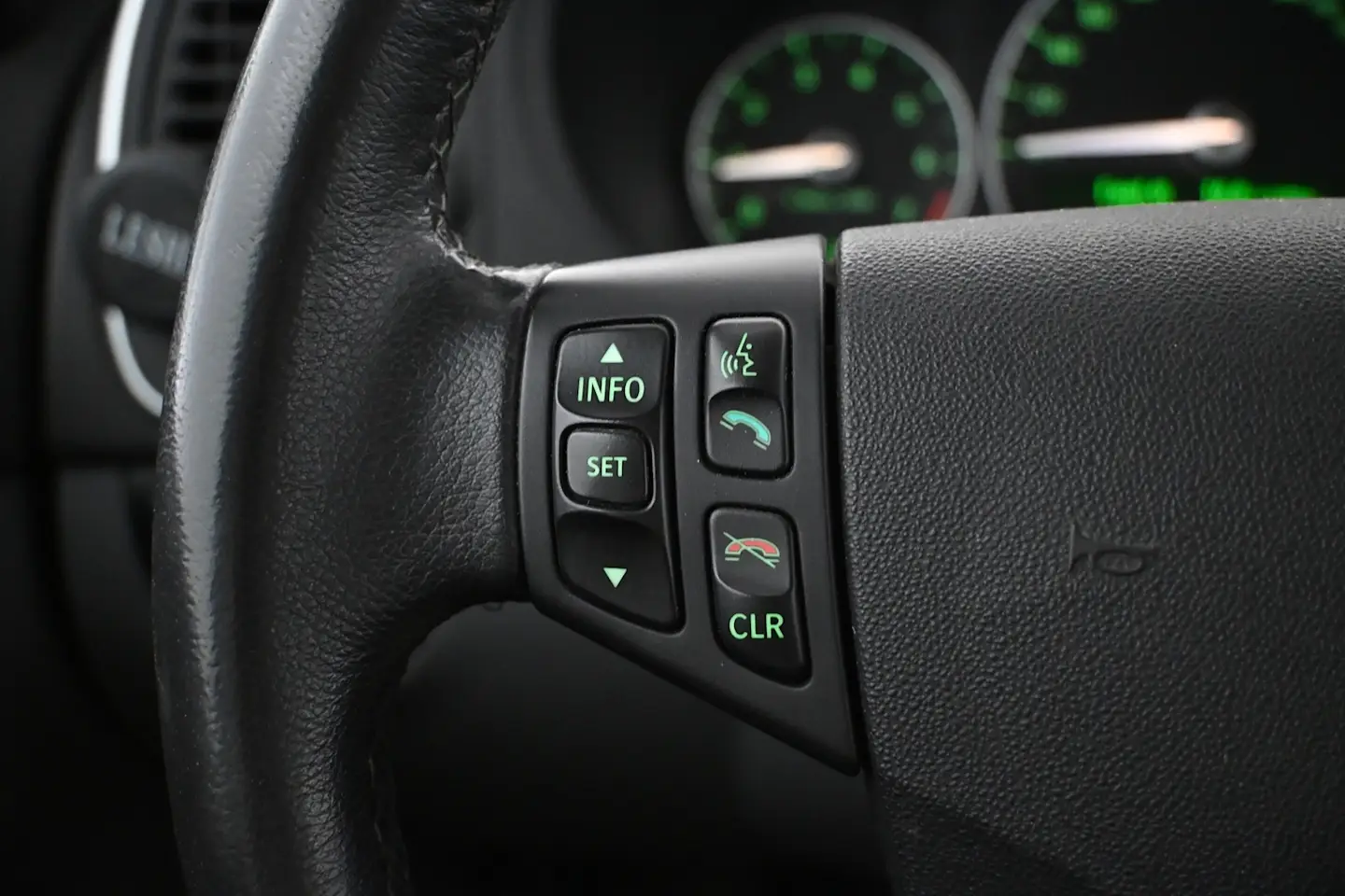 Car Image - 6LLCEM5G2TE6vVsJ6w2TXM