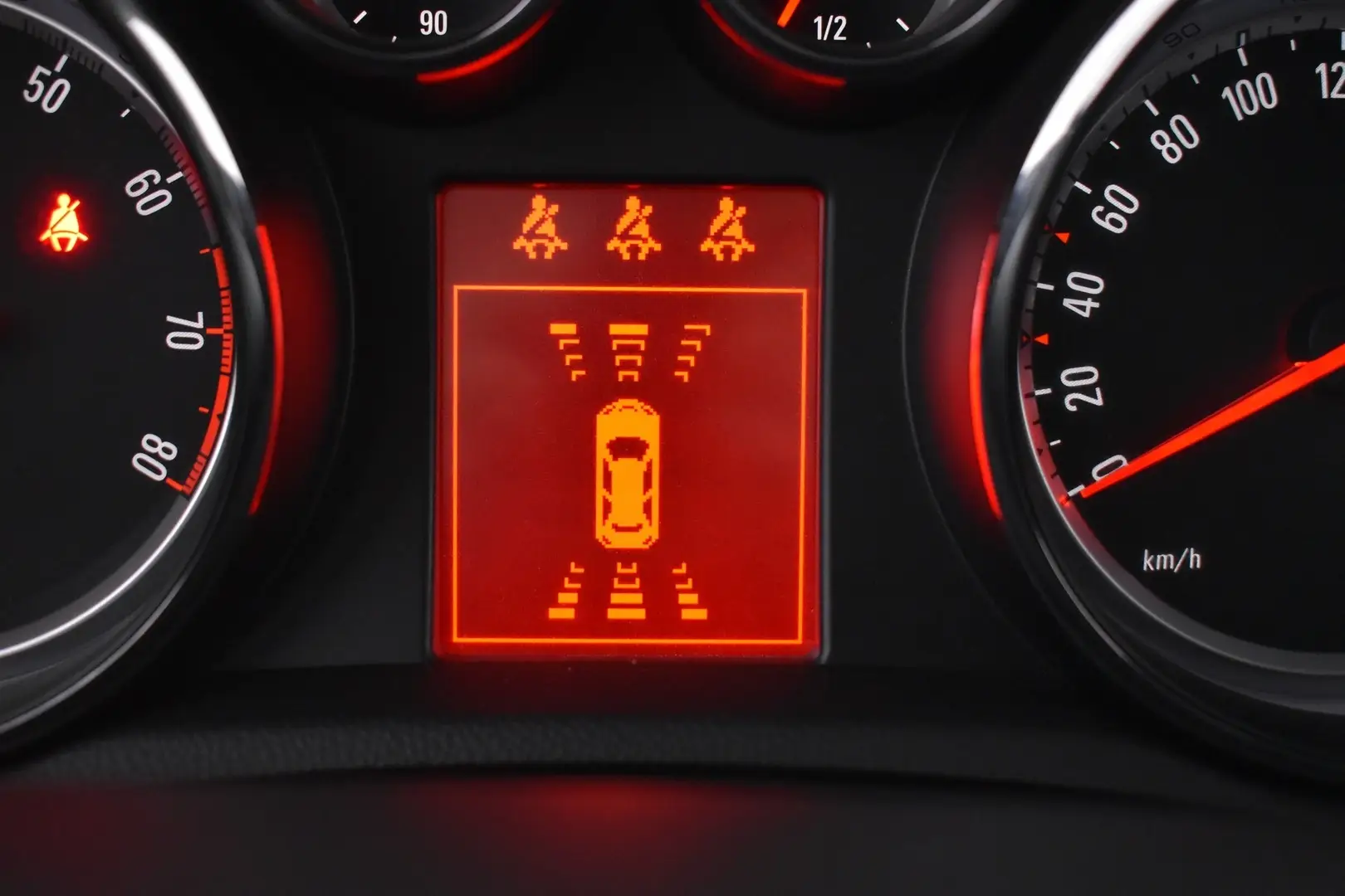Car Image - 1uwzG9HgzoJawL7xtw1FOH