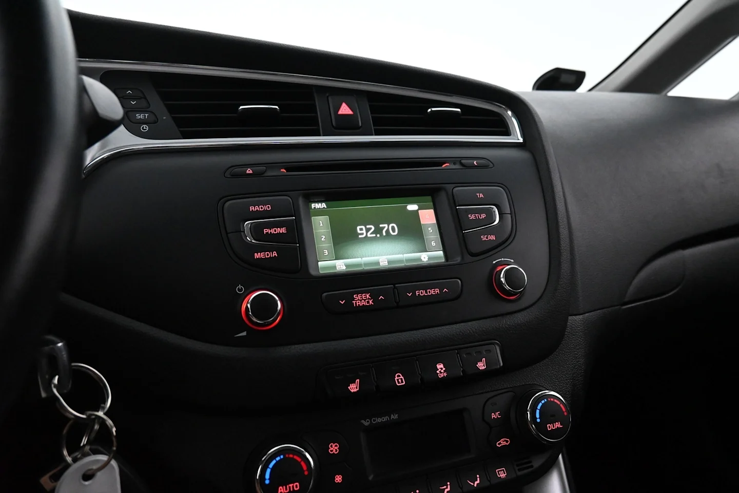 Car Image - N6EtLPUhw4DhRCRuXdISM