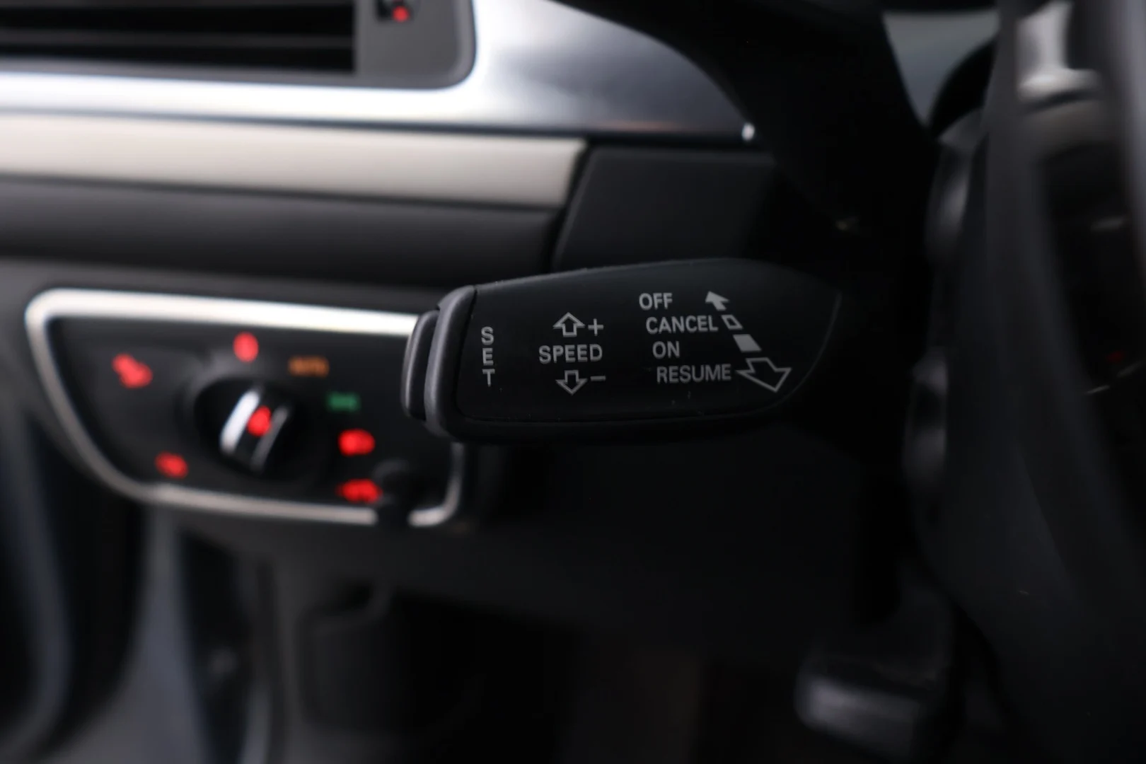 Car Image - 4rREyZxyrwDnVVvDxit50i