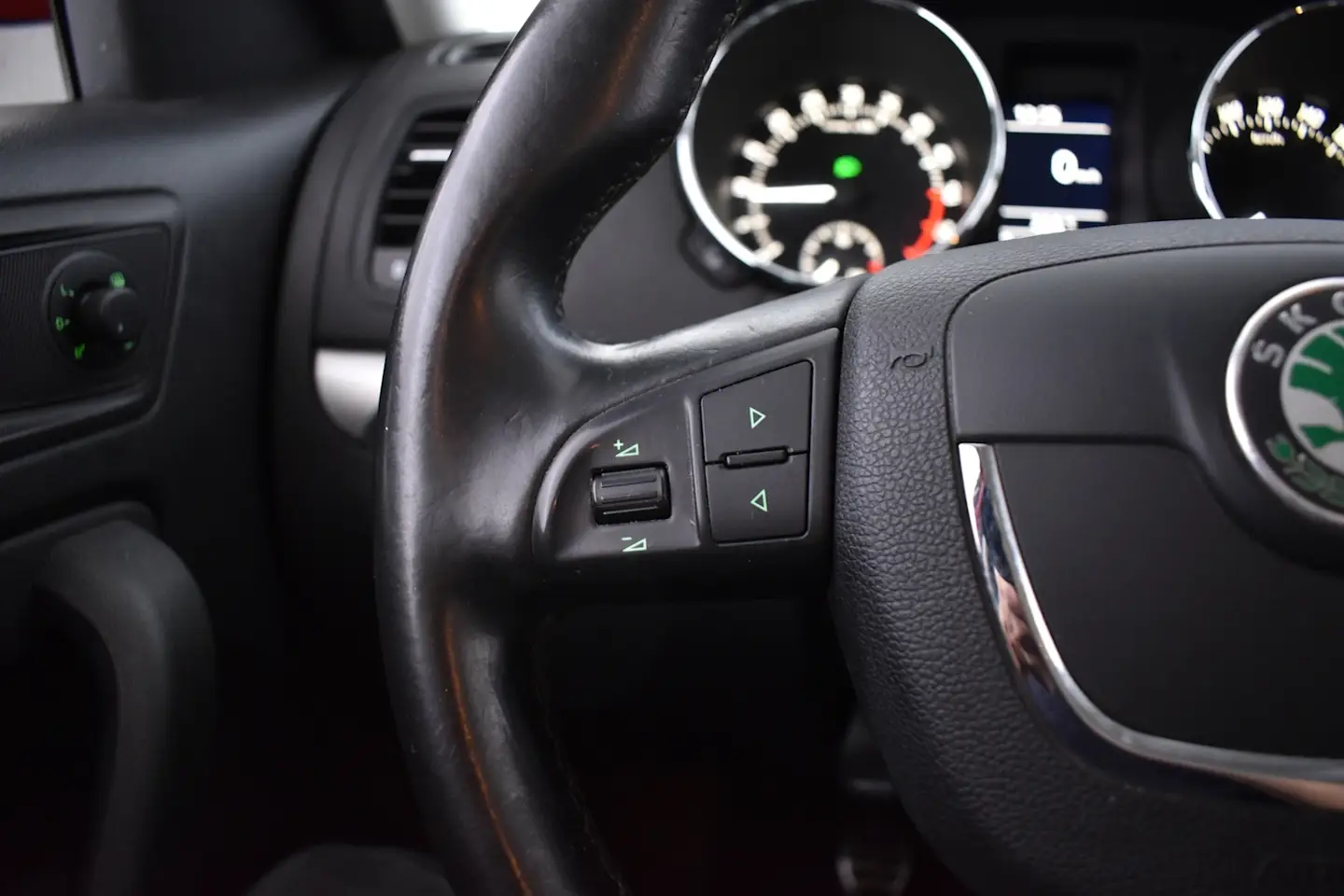 Car Image - 5HrkLo3uruj6qbH9OMWtb2