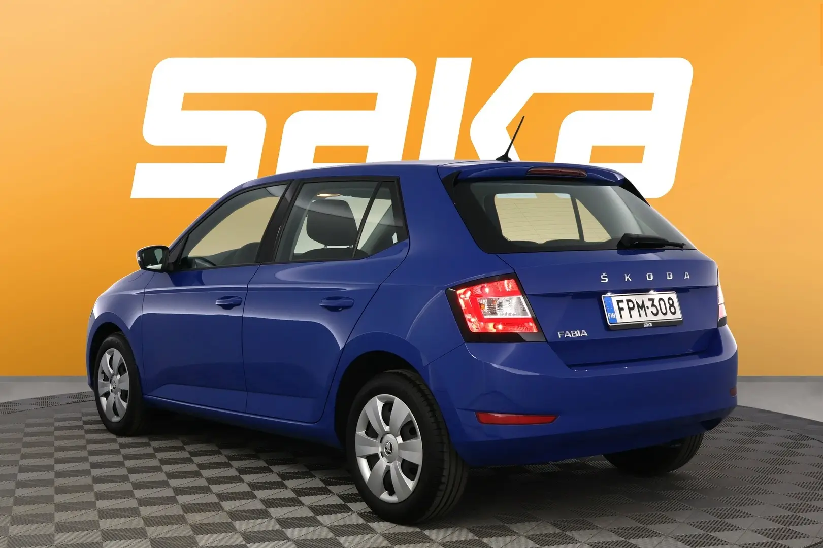 Car Image - 70rtgZvmwRd6nciwfT3hl0