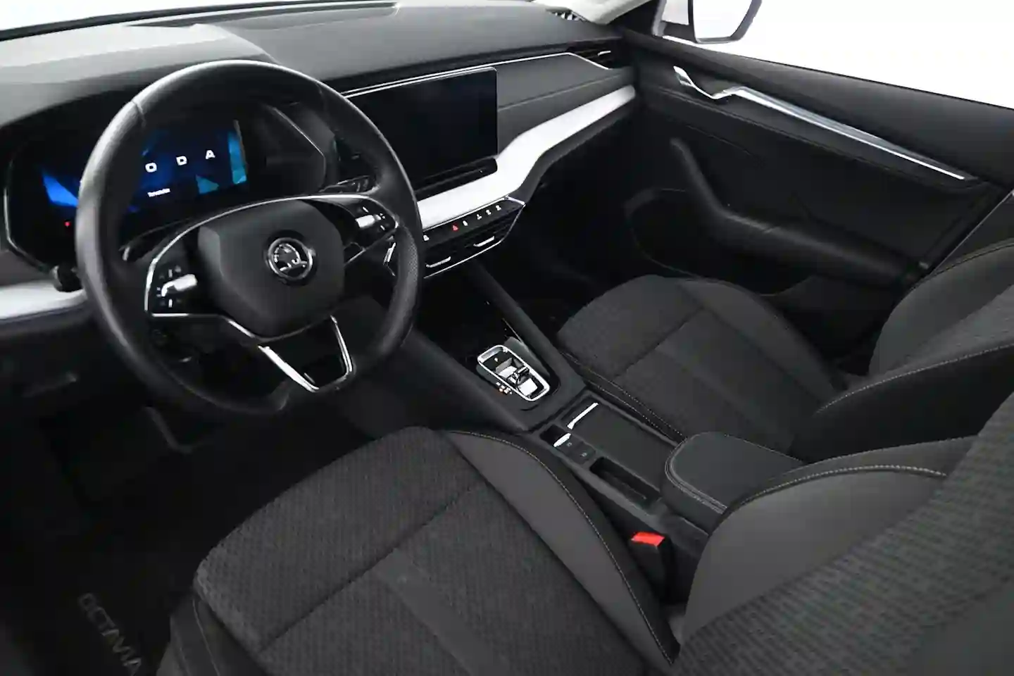 Car Image - 7xtCRWYQx6p1ZO3khQ2vrO