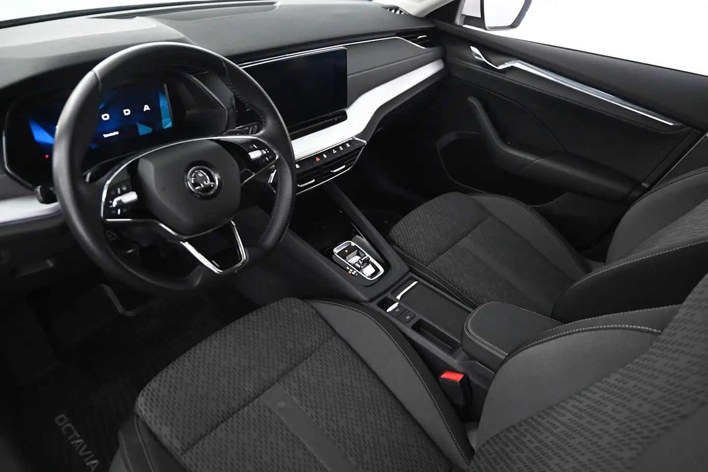 Car Image - 7xtCRWYQx6p1ZO3khQ2vrO