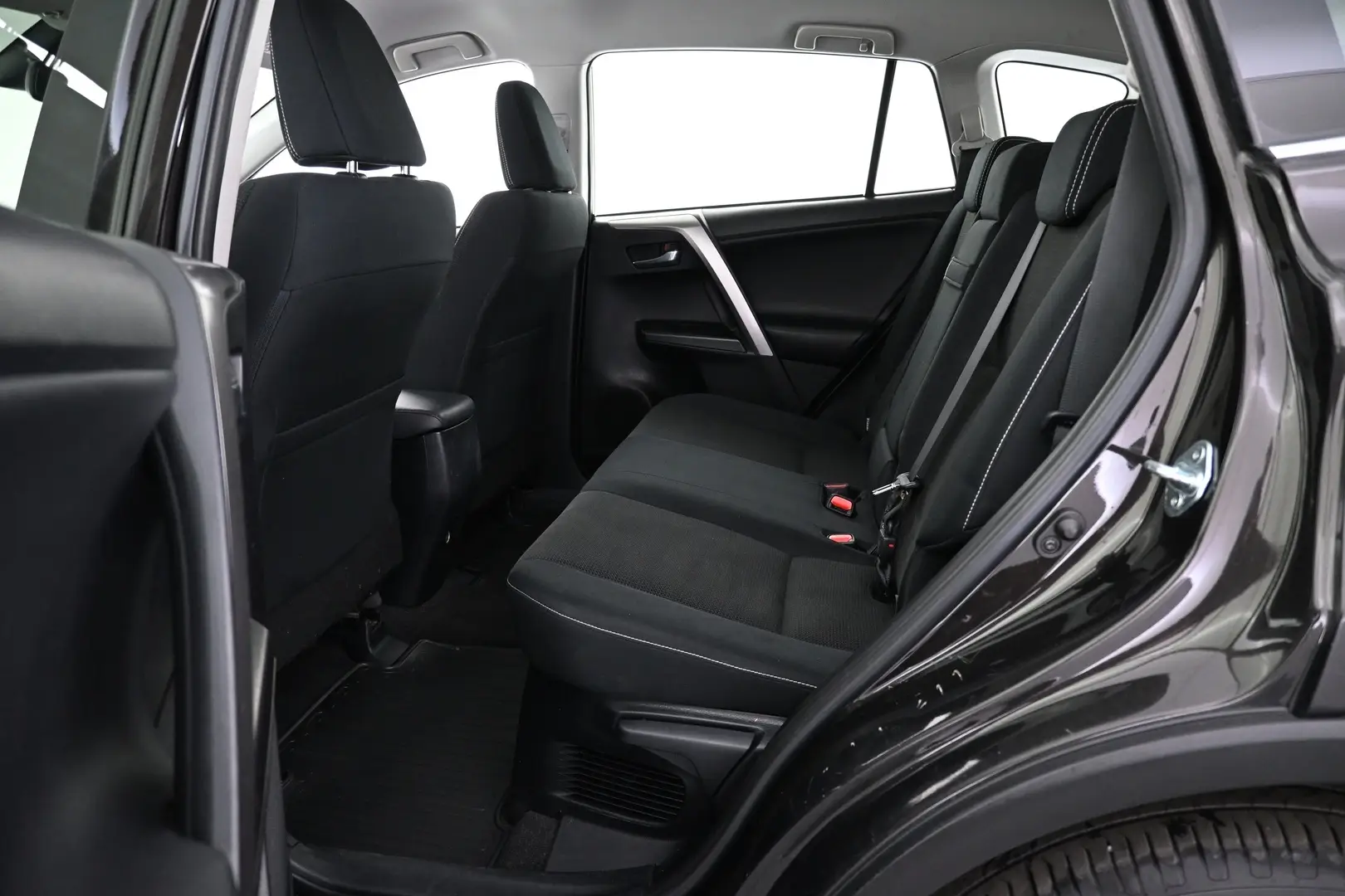 Car Image - 7sZgdb97TKeWnxaDvEXtqX