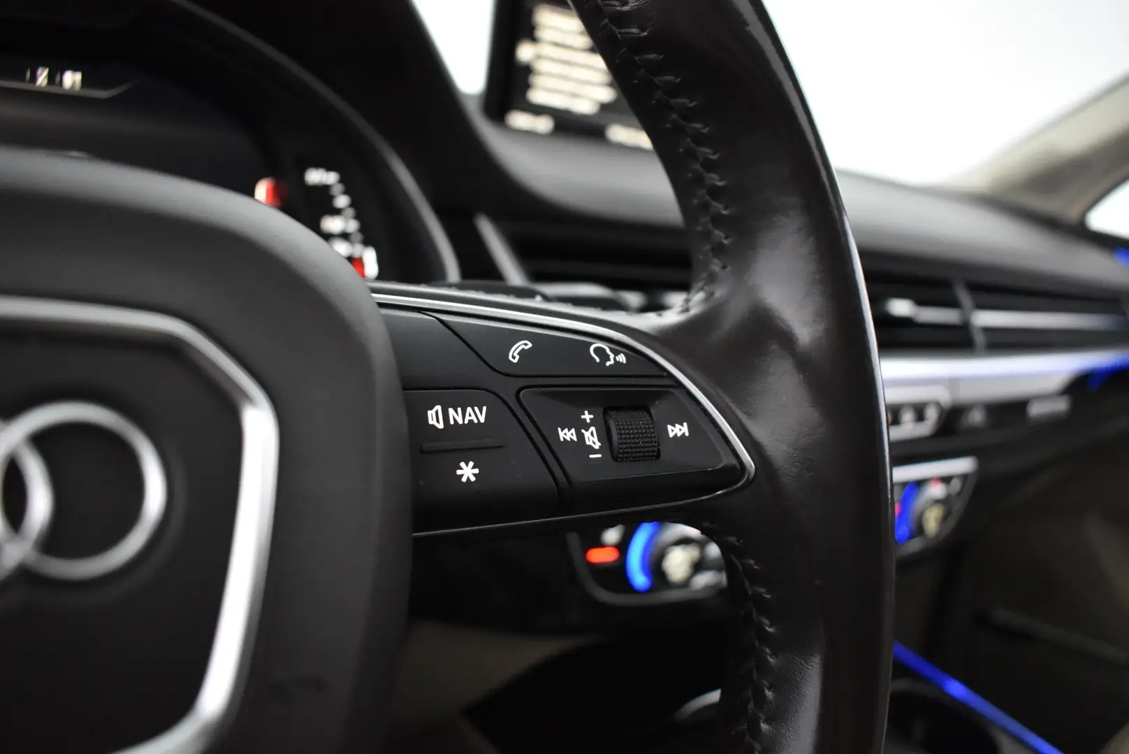 Car Image - 5I8GoADA6Mkjf5BCD6We8O