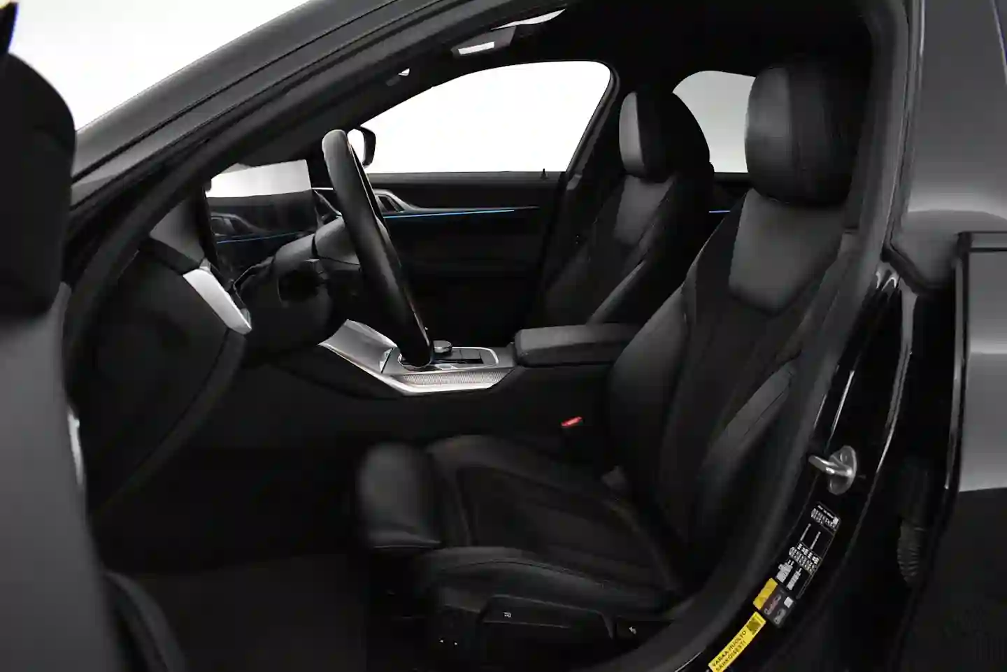 Car Image - Yb0MM4w2iCKx0HppUfW64