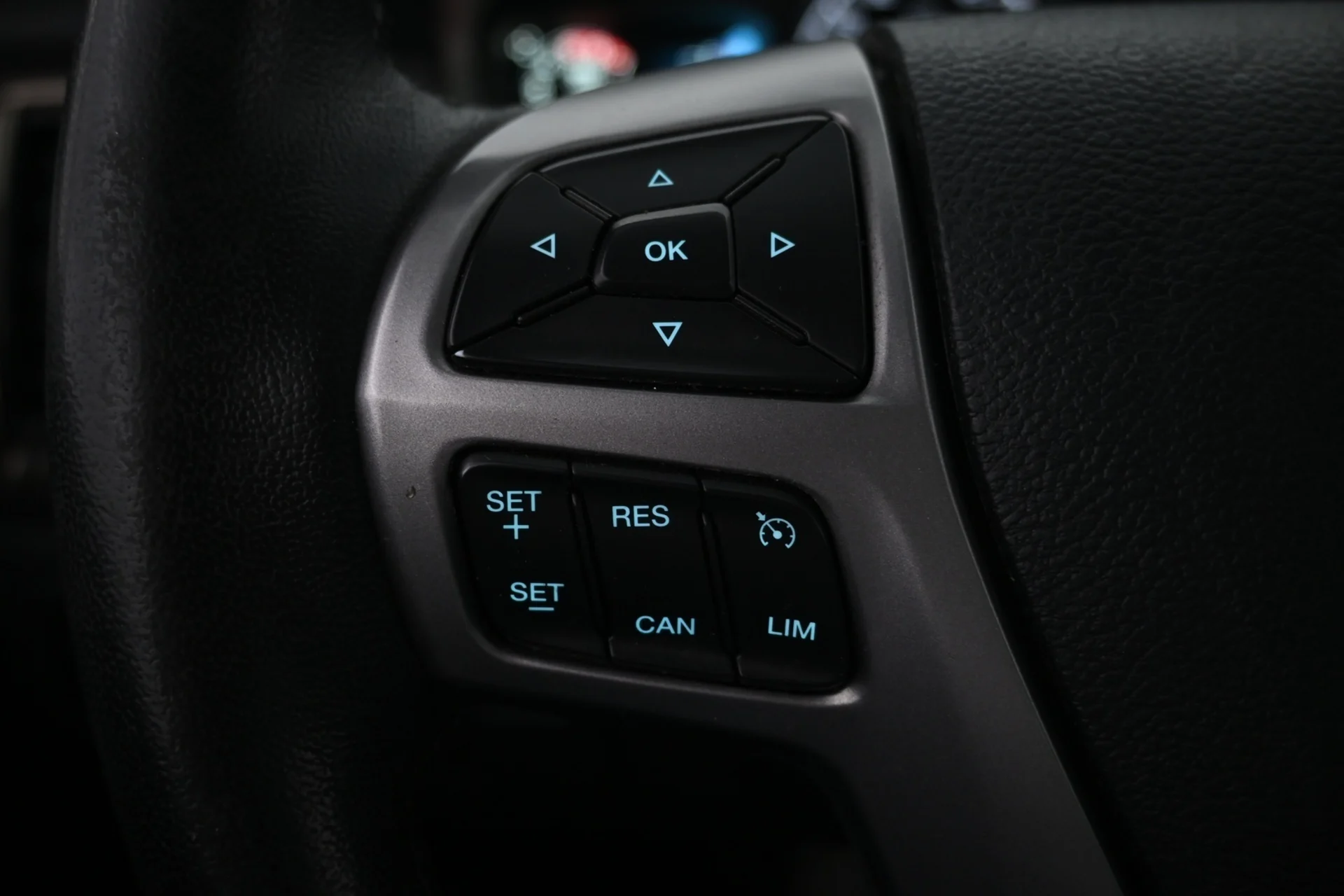 Car Image - 7itlNTRyf6N3o5XzUXWtLZ