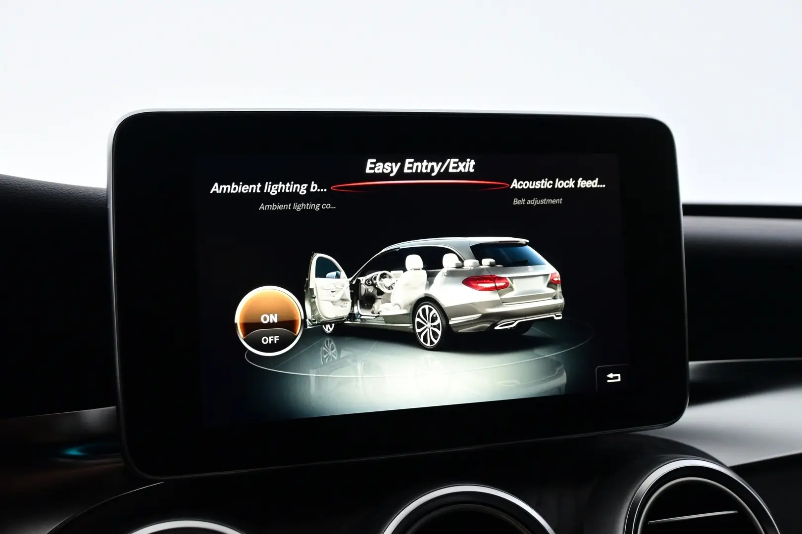 Car Image - 3Q1cmYW1wquo21rty4CEox