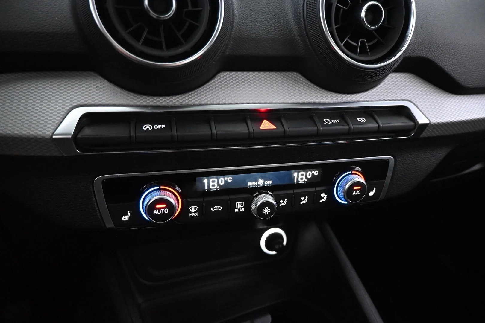 Car Image - 76ApKC0SgcQ5KjNfXh3Wbo