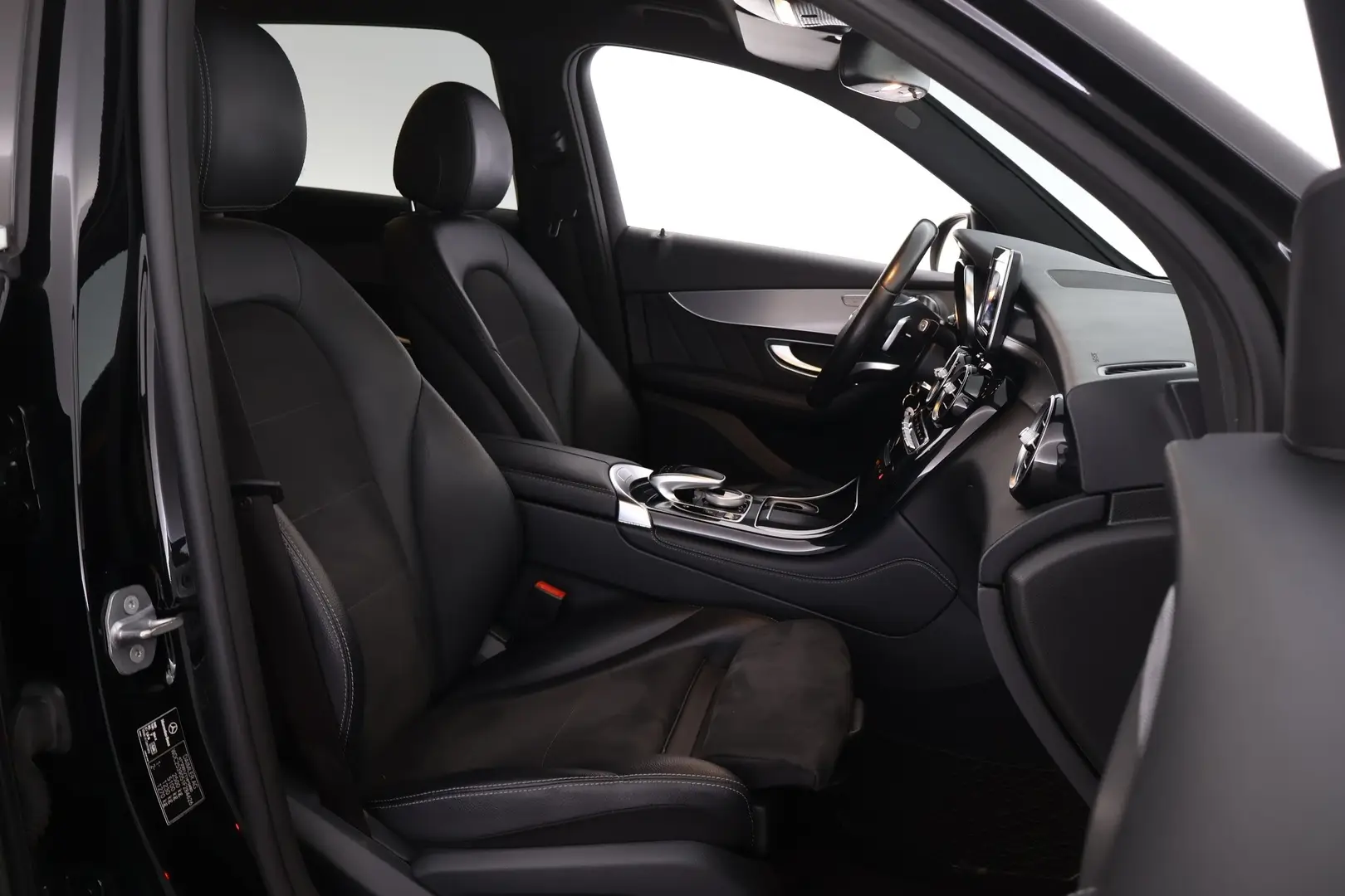 Car Image - RLCnEQRn3Cz2TgY39MSnq