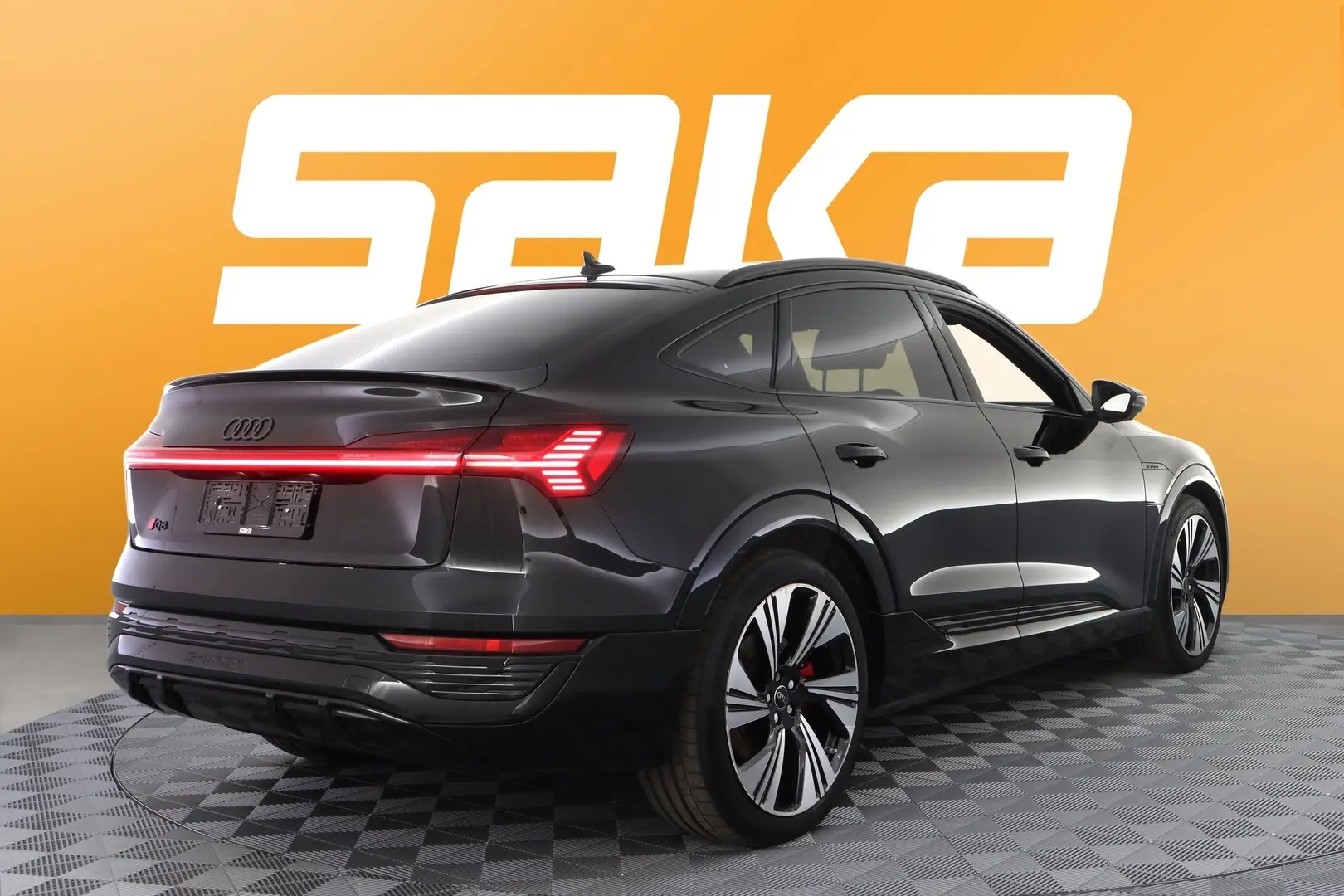 Car Image - 6Wzo2tKxZY8vx8dNzqxMYz