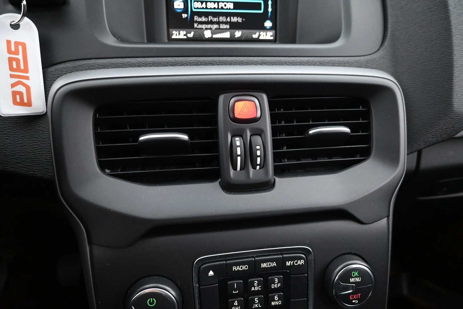 Car Image - 3mbiOmjdNILHF9fcxYU4xo