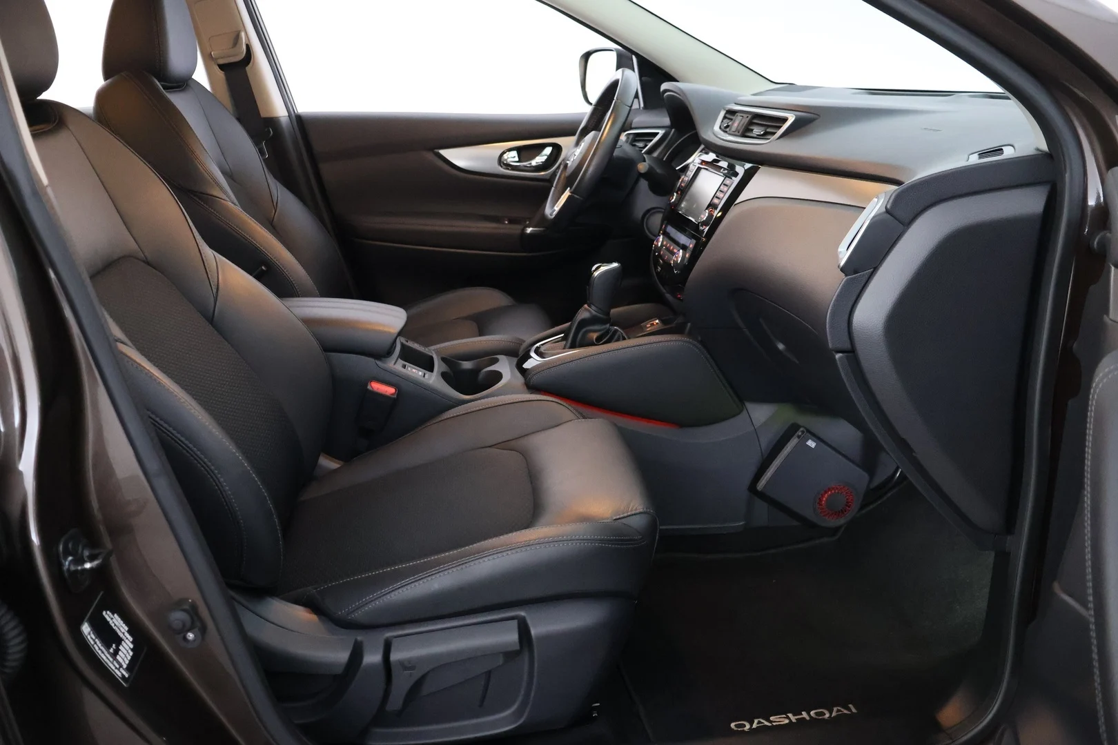 Car Image - UKvlaD5wFtkTEiru5hYep