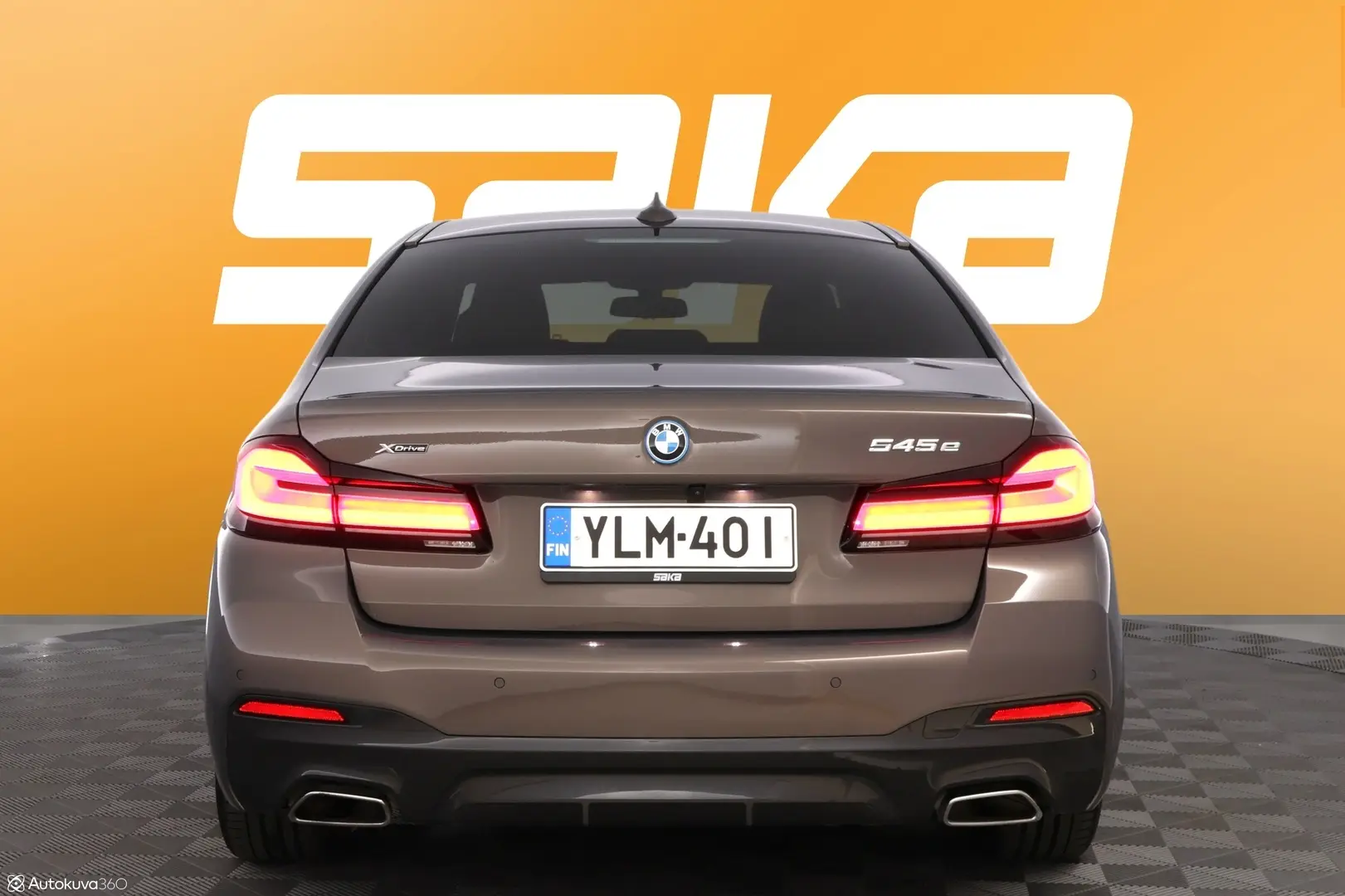 Car Image - Djc6MNlO7fIsLBGbGnamb