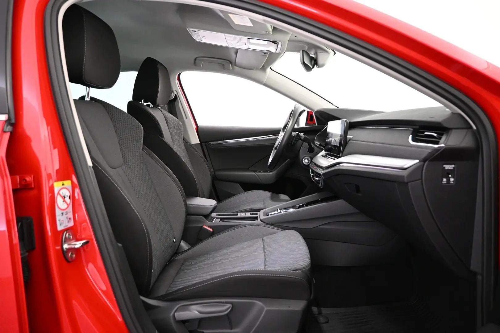 Car Image - 332Hdi1drC8oFpw0BnkfTC