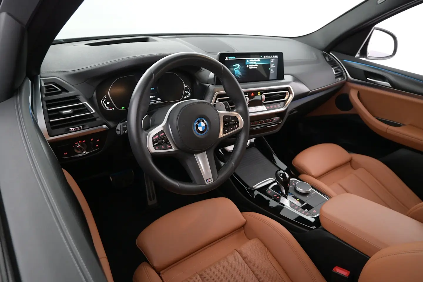 Car Image - 4OJD0xu6UxBAKeXPxZZYpC