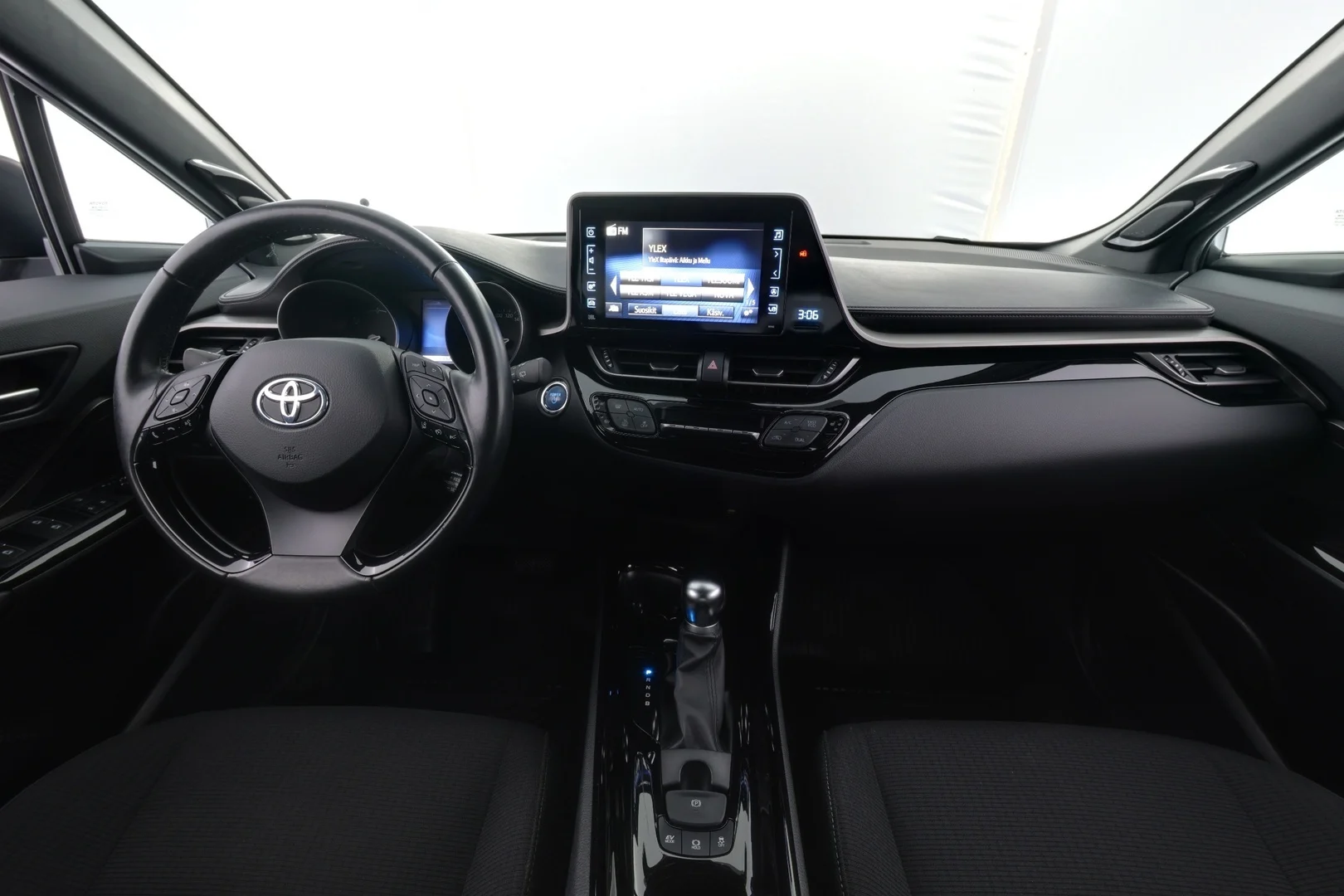 Car Image - 3gR0t5C0iWaHQrGG1zU1Yj