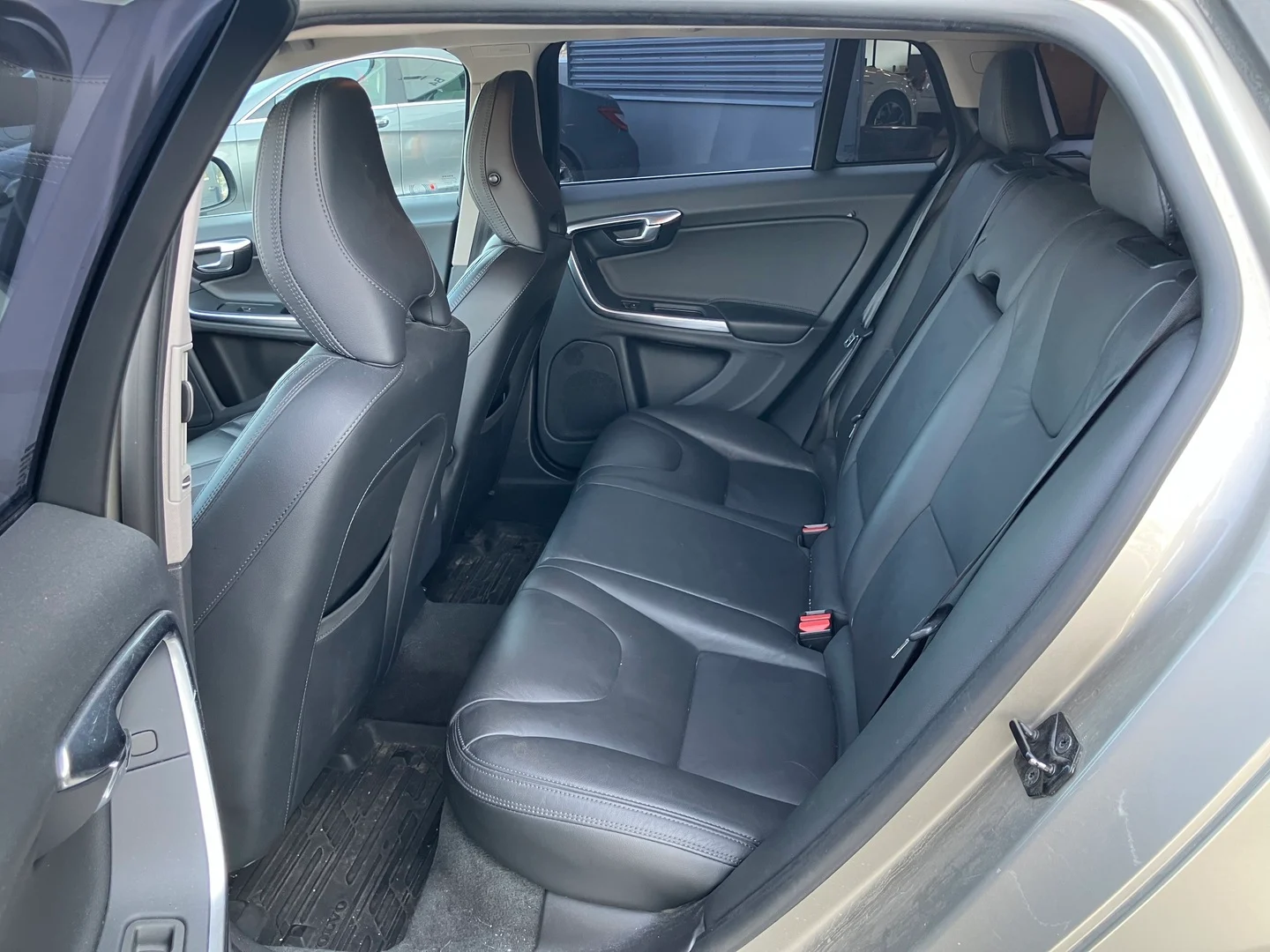 Car Image - 170saeW6Ik6nzHNBs1hWti