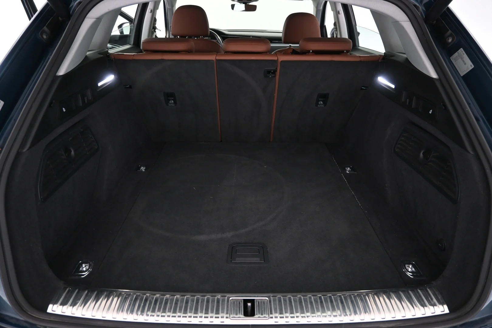 Car Image - 6ziKdQJYIy4bEgLdIdq9vA