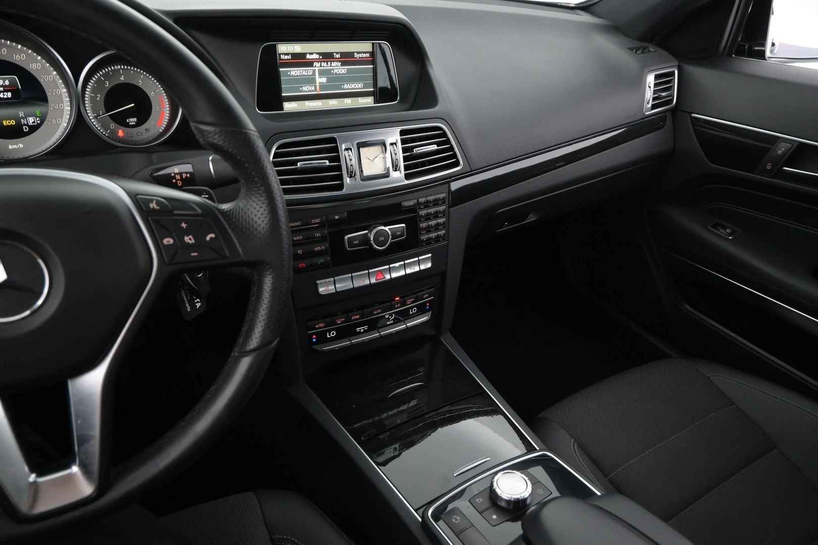 Car Image - 73MH907UkaLdPniDMmT5uR