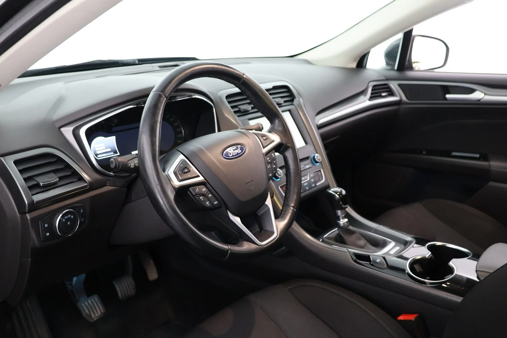 Car Image - 2CYjY7XkD0mZQw4y7IjGvQ