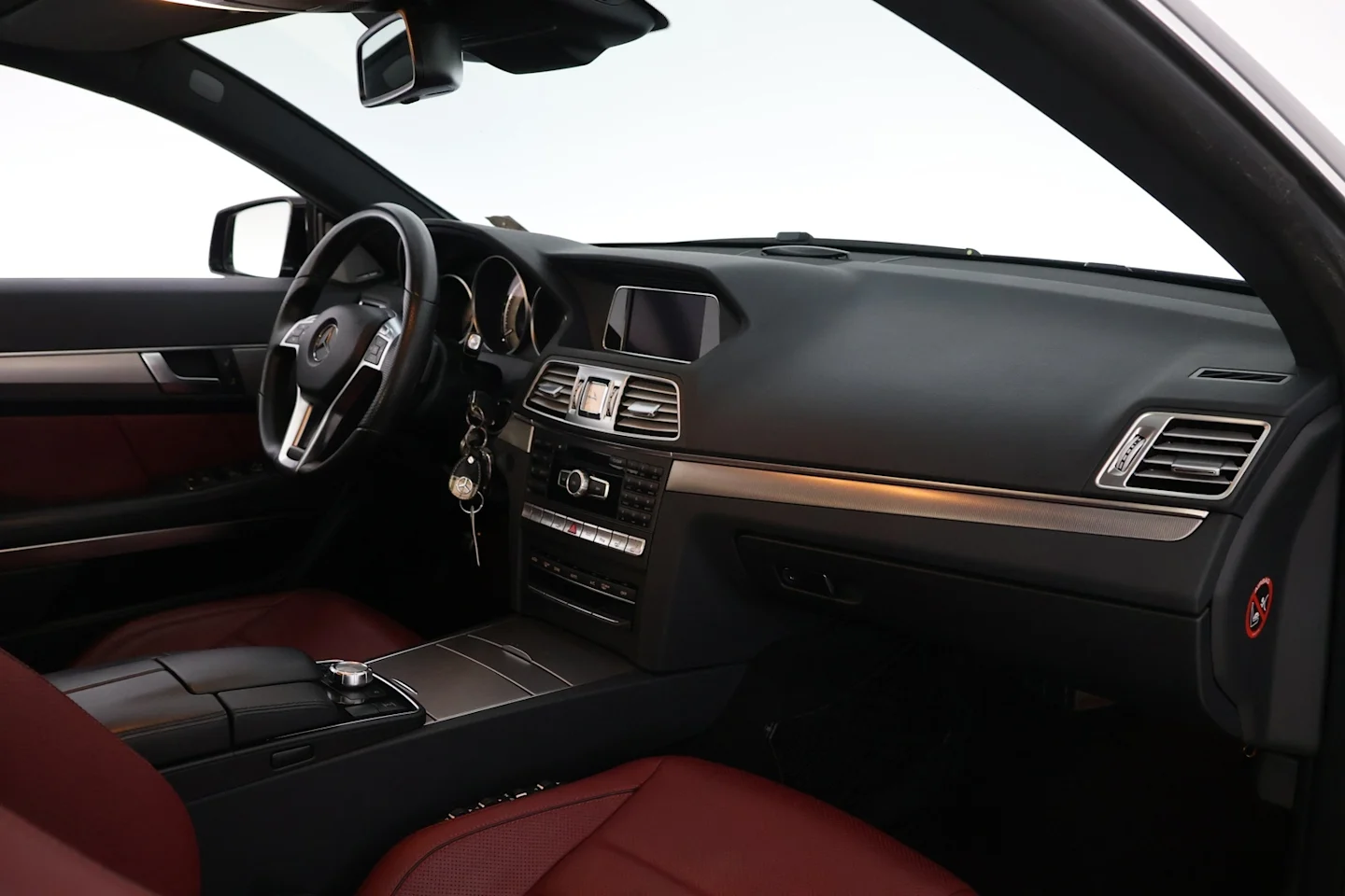Car Image - 1SAiNoMKsbc9MGObSp0OvX