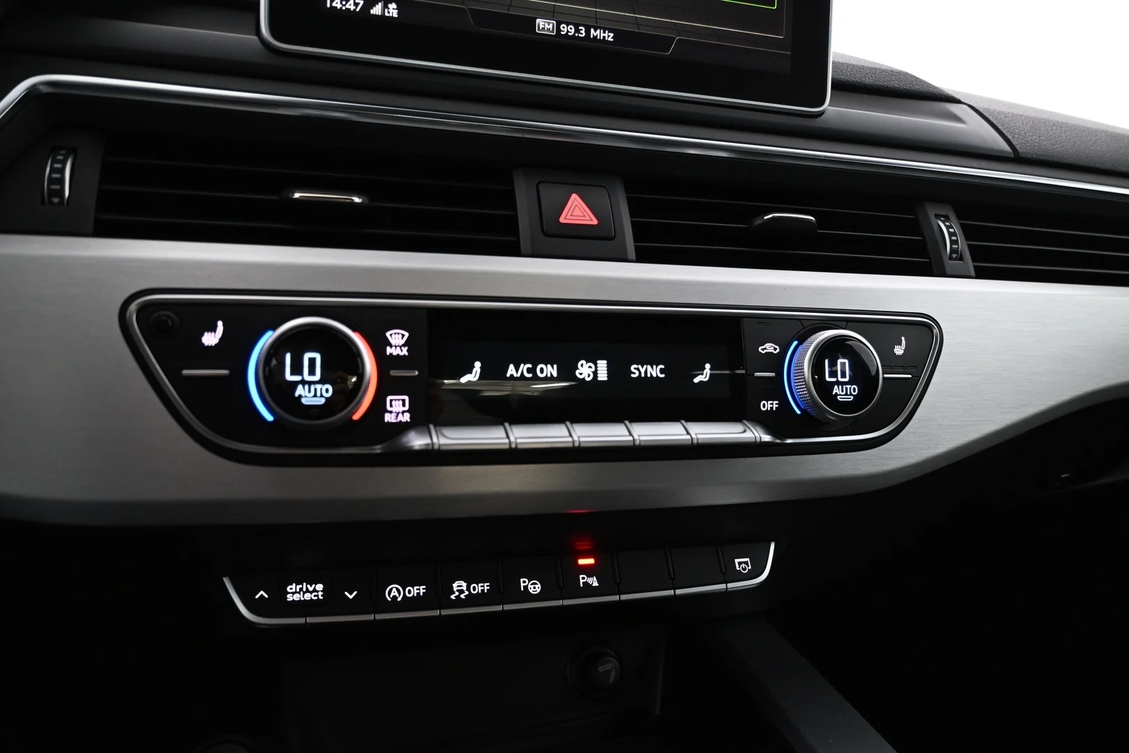 Car Image - 2pSWbLPD9UURaTpbW78krI