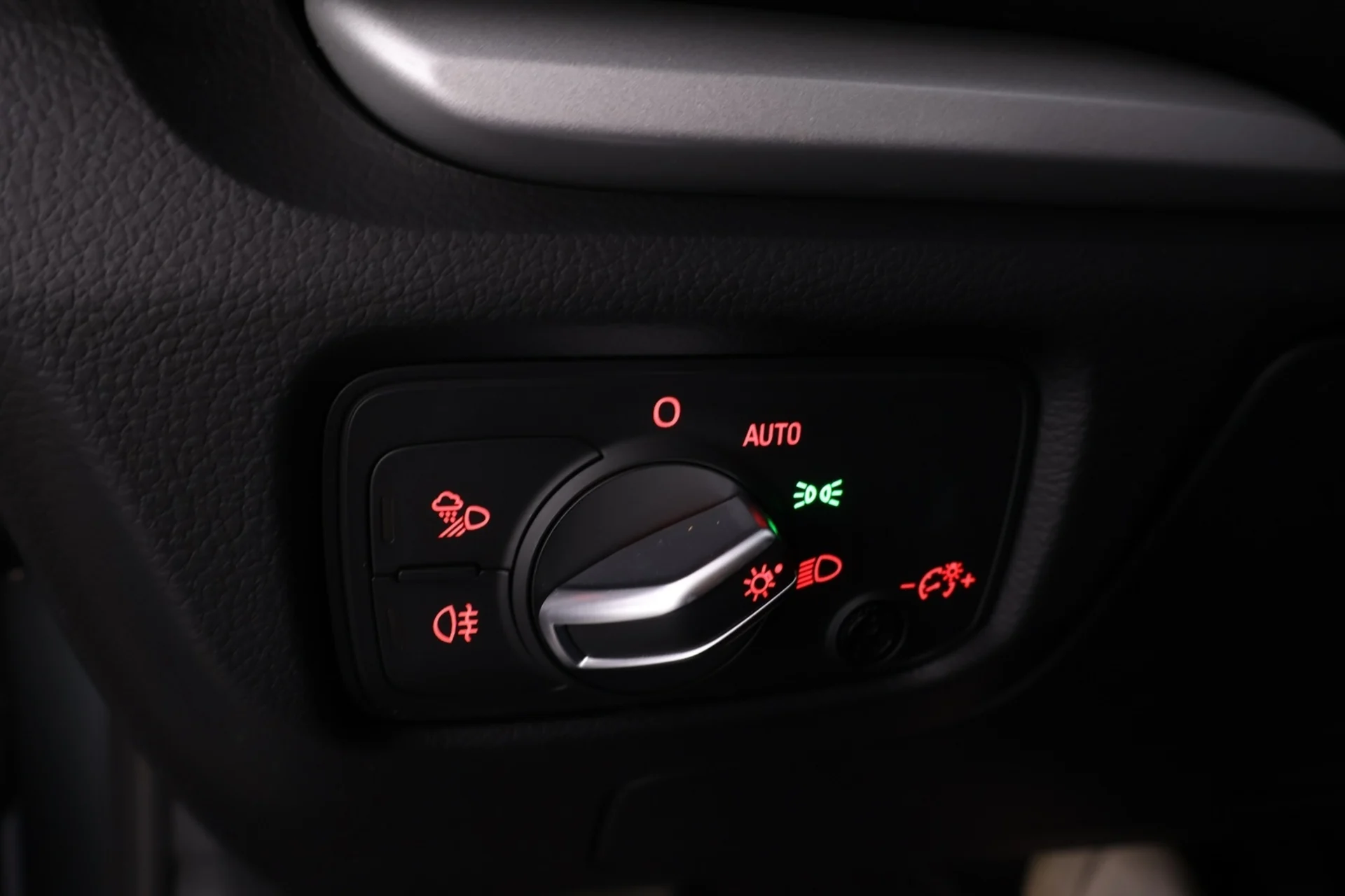 Car Image - 6jXDHOdEFJfKyHLxePbjDP