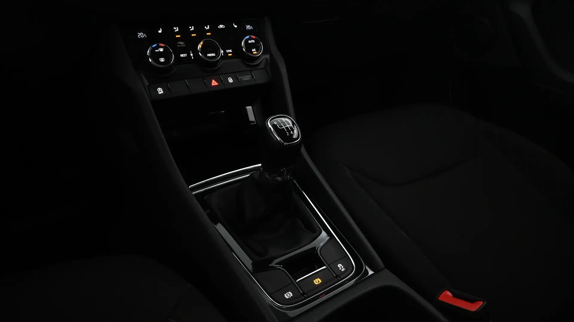 Car Image - BRryDYkDXK3hfeXzOFhNz