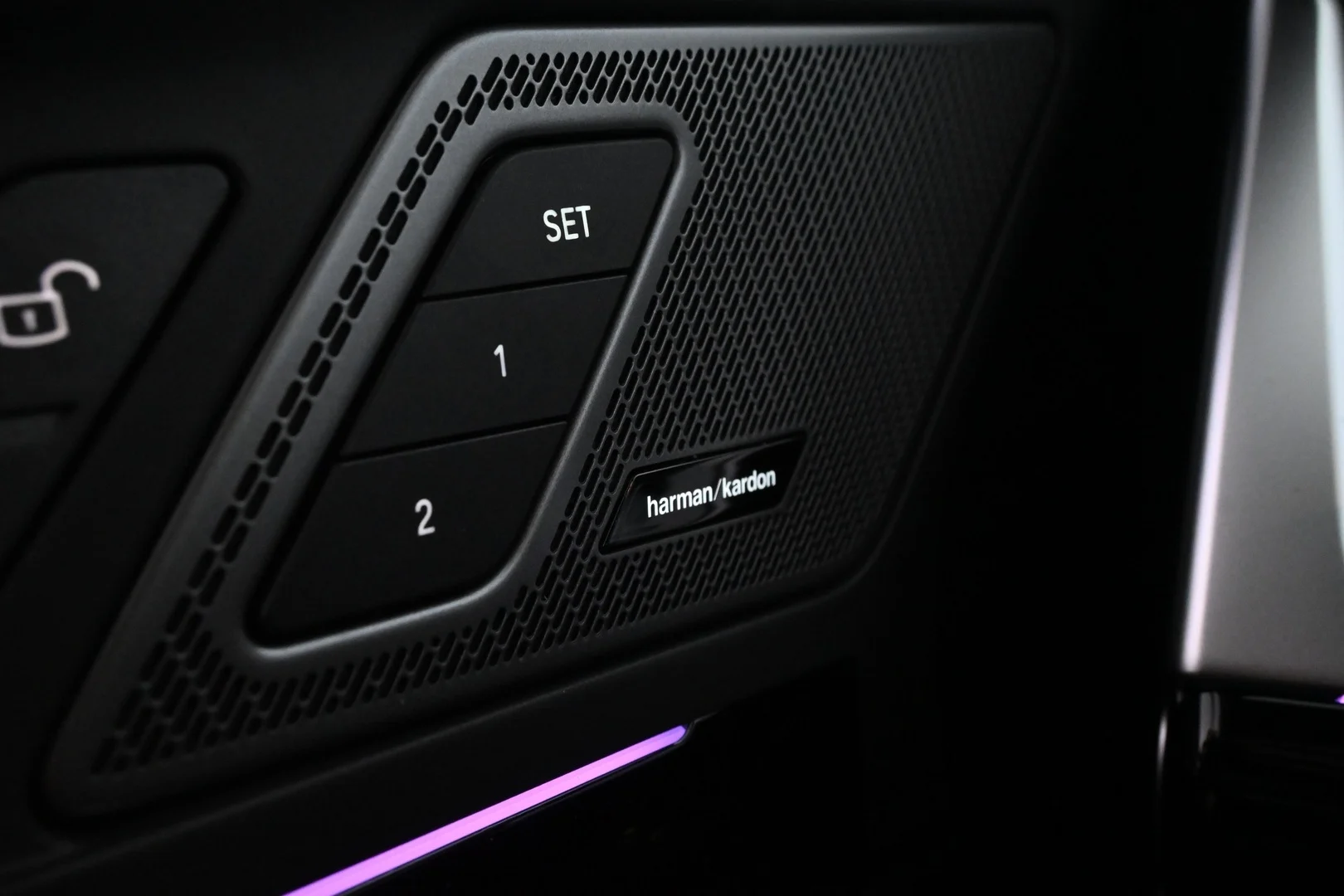 Car Image - 5vb3LWOwoHeMgRoJ5xcKcq