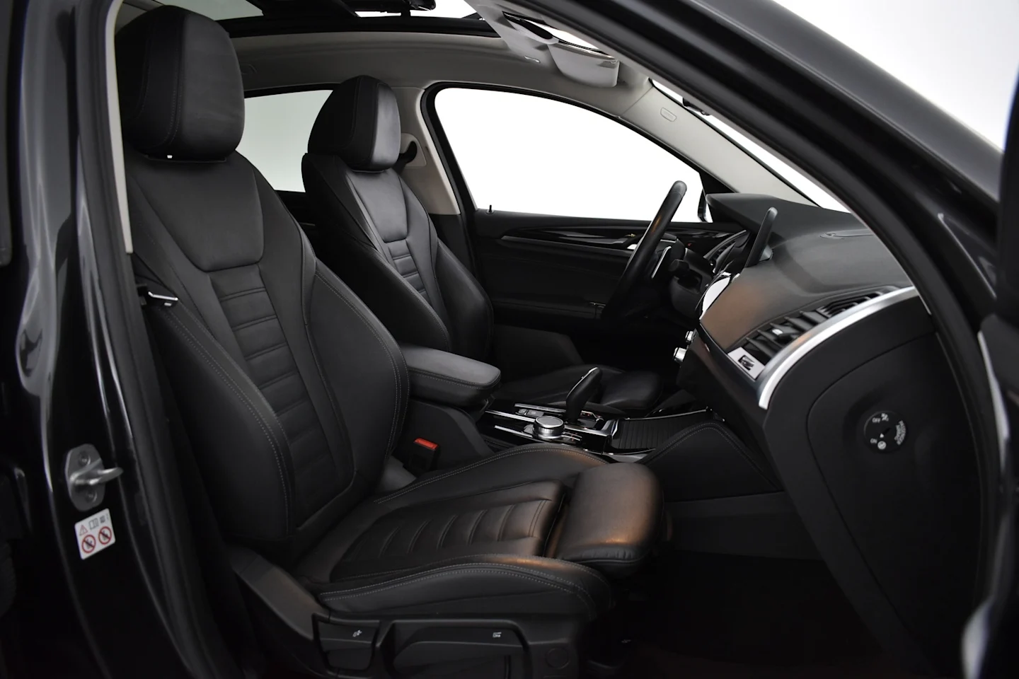 Car Image - 4dNVP0rMG39q8JESkqjCt4