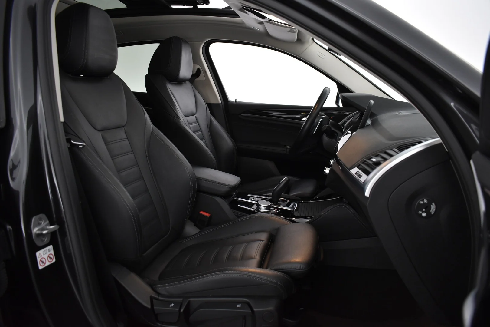 Car Image - 4dNVP0rMG39q8JESkqjCt4