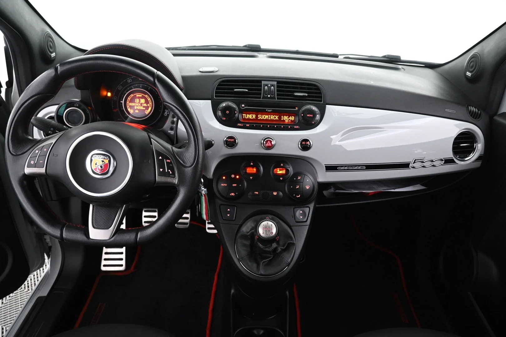 Car Image - oKVR2MVfsATWLC3ML7oFI