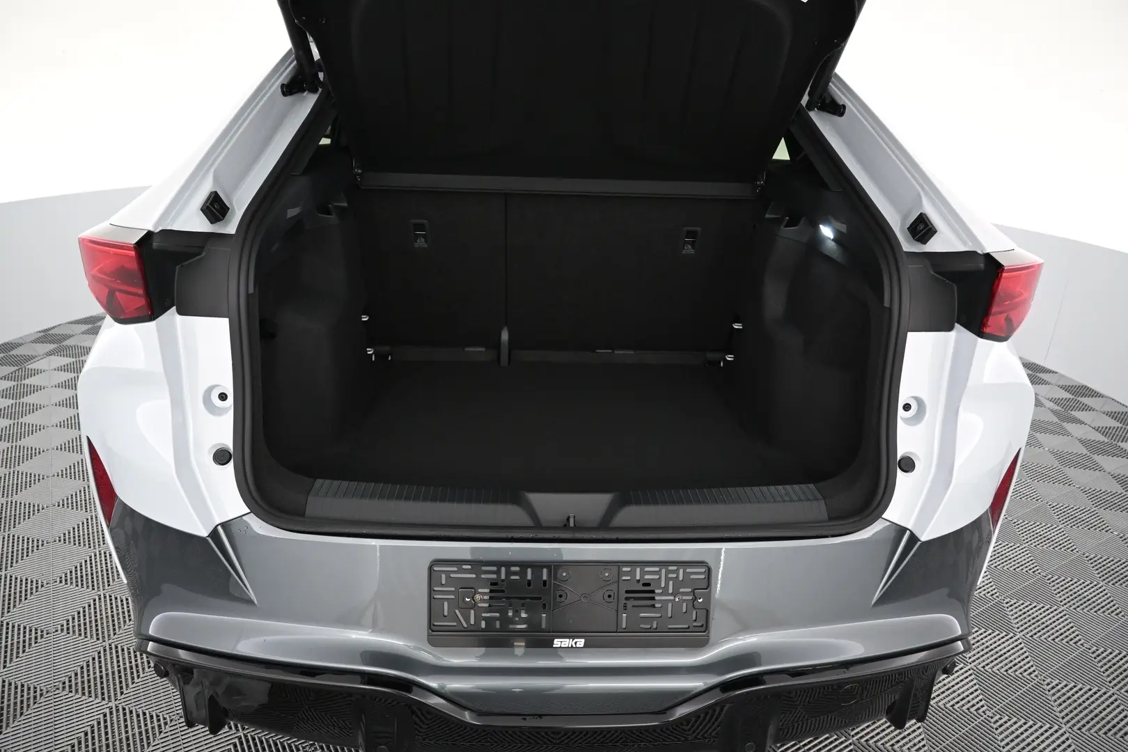 Car Image - 1pjQjfD8qglqSLZkTXsz6t