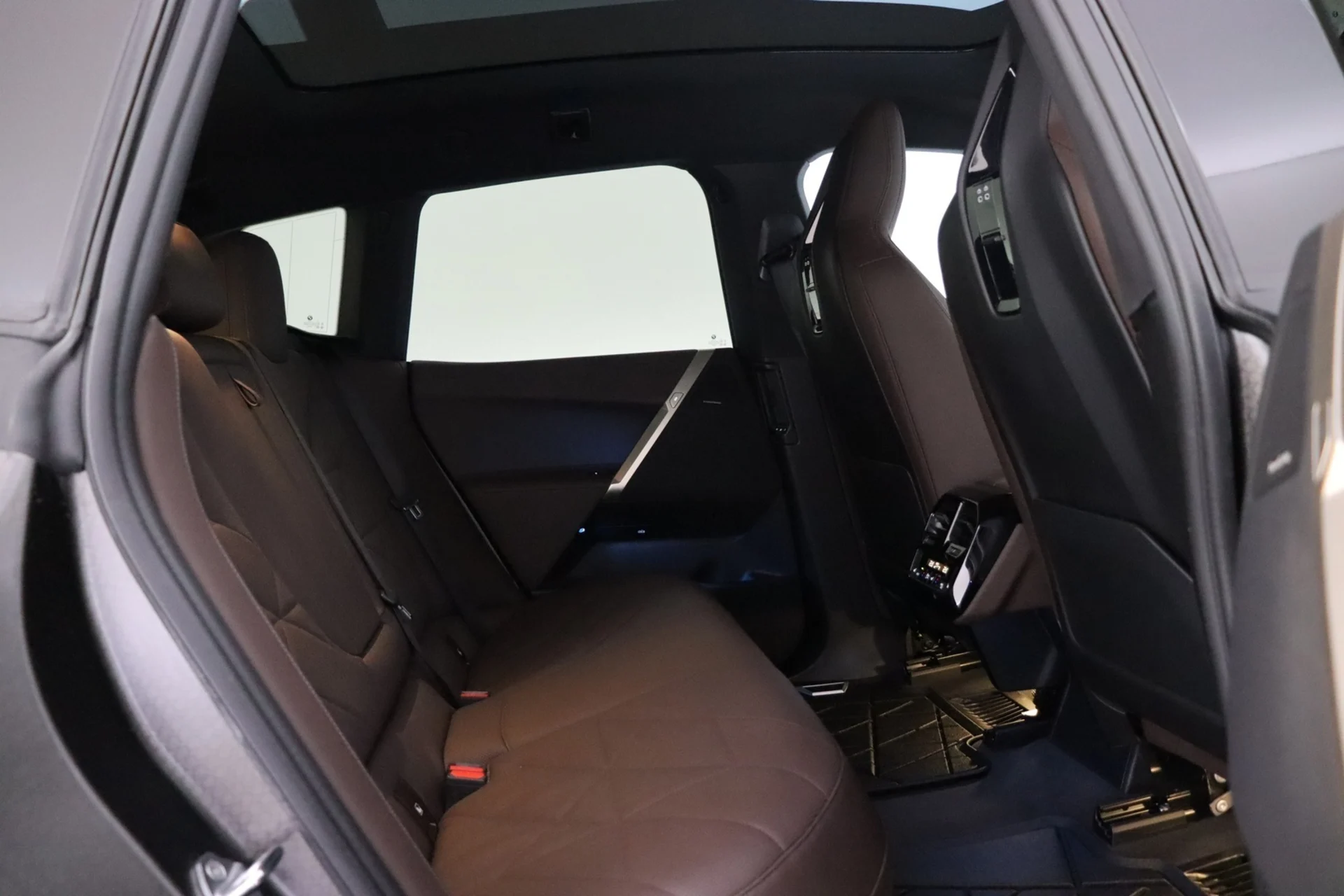 Car Image - 56DyFIUoqwq0F7OUc9eFCV