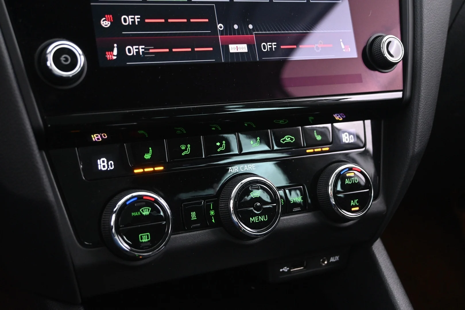 Car Image - 2EAXY62BmJhih89aCnbWM8