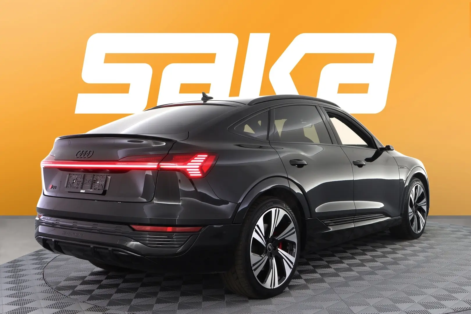 Car Image - 3SeTrWVFpMxFcxx8TpHywU