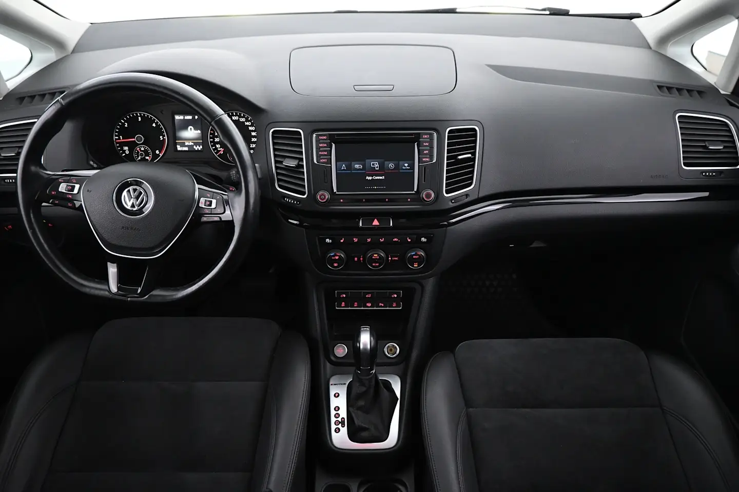 Car Image - 6DCmKlL9yseK9MIOwWnOwW